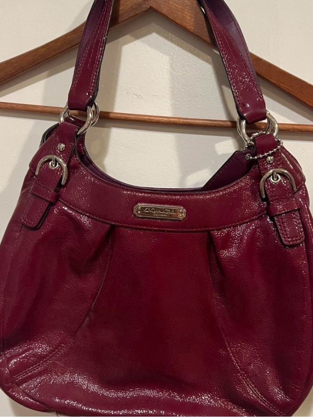 Coach Leather Shoulder Bag - Burgundy